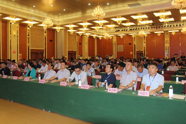 IMG_0775_副本.jpg 第二届中国(临沂)五金机电电商发展论坛成功举办(图2)